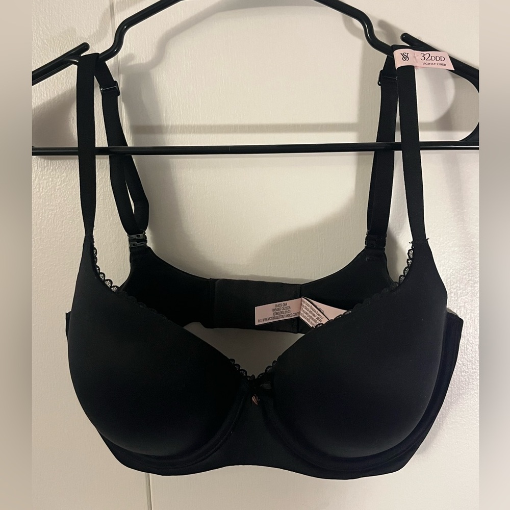 Victoria’s Secret Body by Victoria Lined Demi 32DDD